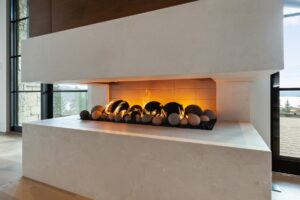 d-residence-in-The-Club-at-Black-Rock-mittmann-architect-fireplace-room