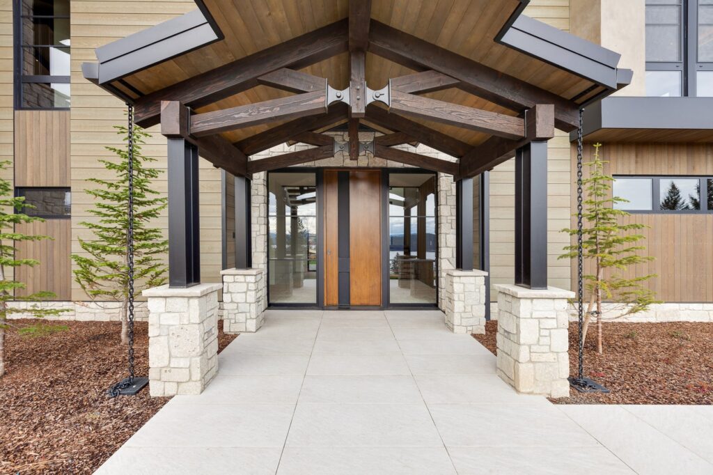 d-residence-in-The-Club-at-Black-Rock-mittmann-architect-front-door