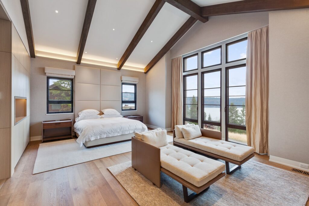 d-residence-in-The-Club-at-Black-Rock-mittmann-architect-window-living-room