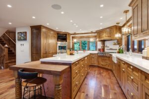 hayden-lake-chalet-remodel-mittmann-architect-kitchen