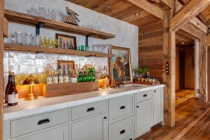 mittmann-architect-swede-bay-residence-bar