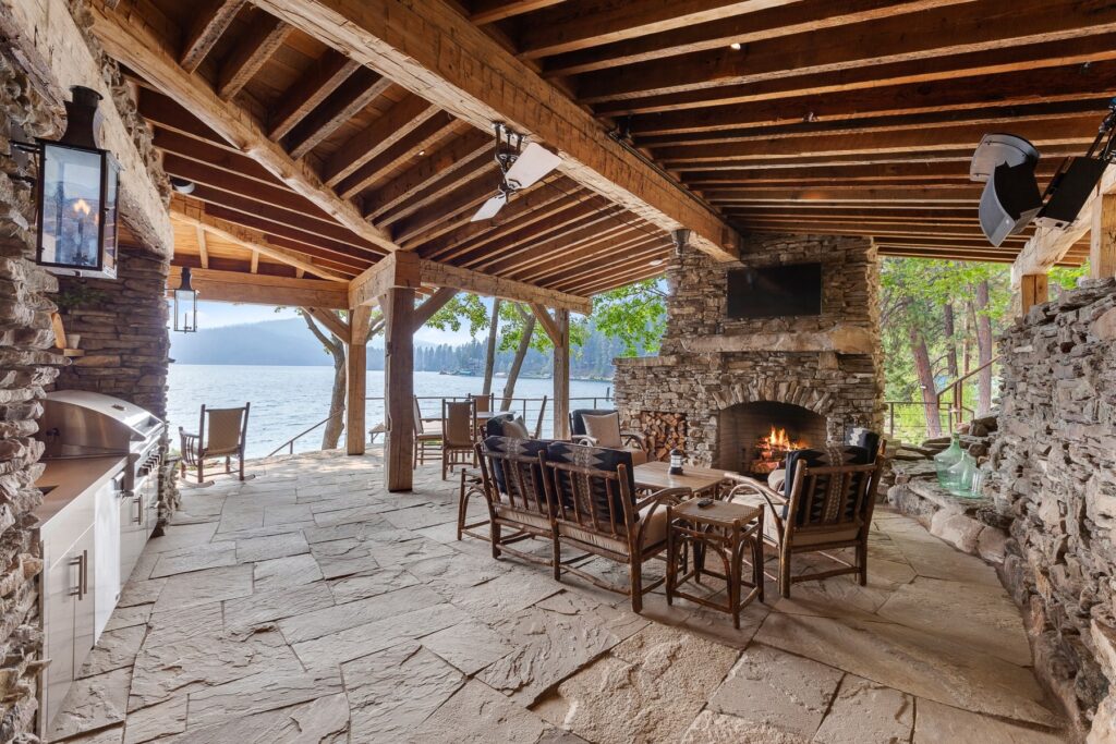 mittmann-architect-swede-bay-residence-porch