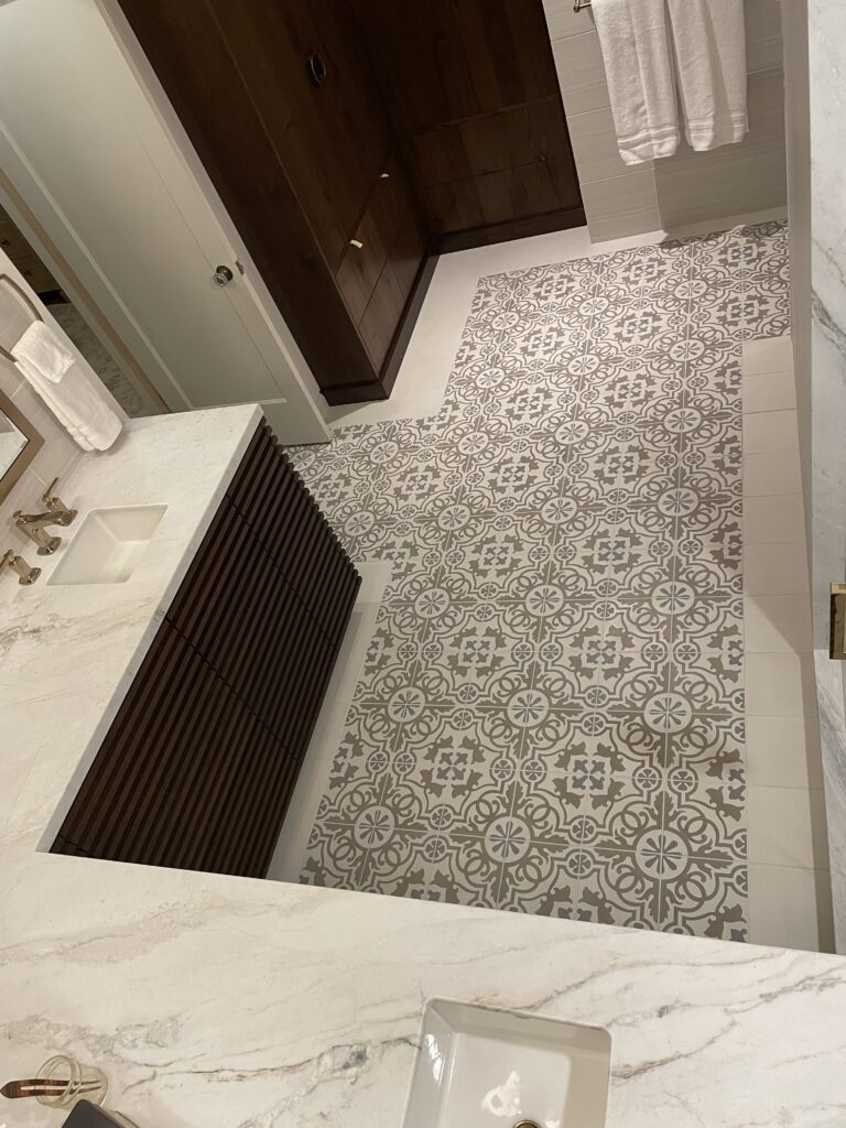 mittmann-architect-remodel-main-bath-after