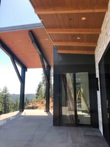 Mittmann-Architect-Contemporary-Black-Rock-Estate-back-yard