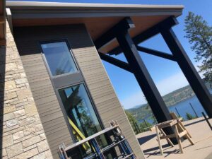 Mittmann-Architect-Contemporary-Black-Rock-Estate-pillars