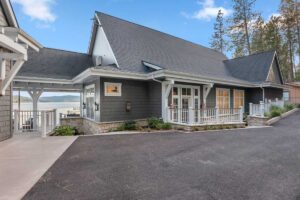 mittmann-architect-Everwell-Bay-residence-archway