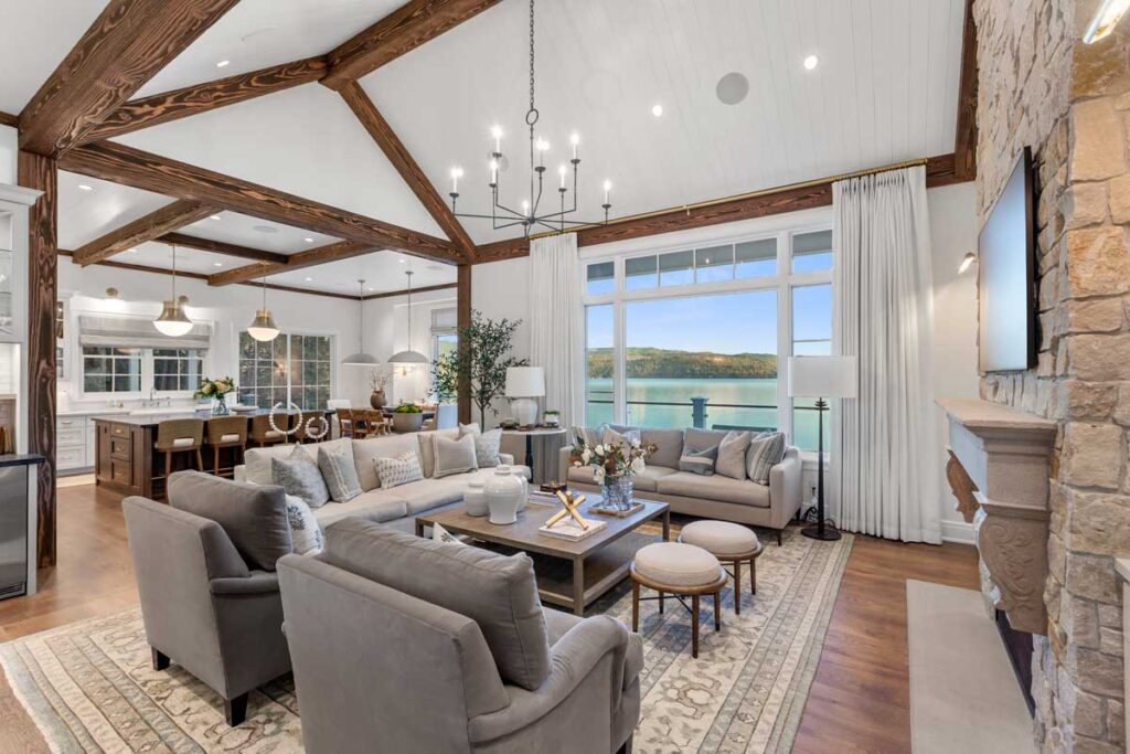 mittmann-architect-Everwell-Bay-residence-living-room-view