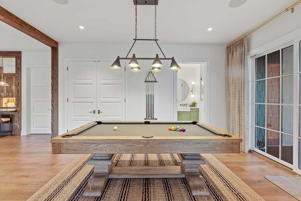 mittmann-architect-Everwell-Bay-residence-pool-table